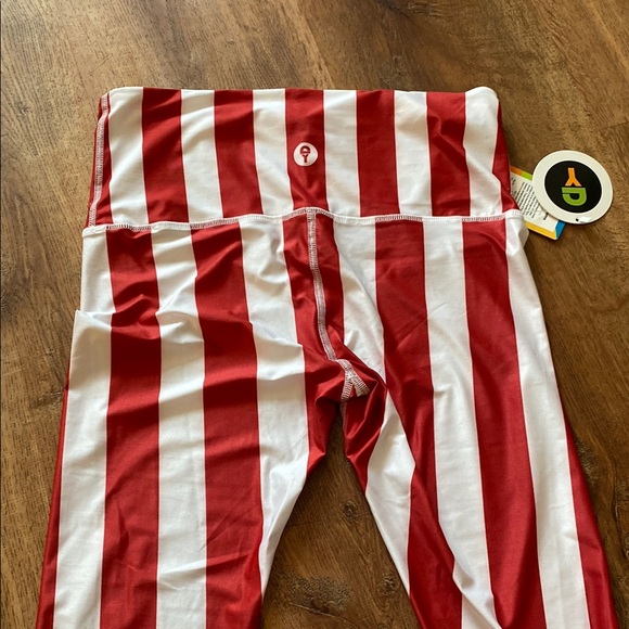 Red and White Striped Flare Yoga pants - Picture 3 of 4